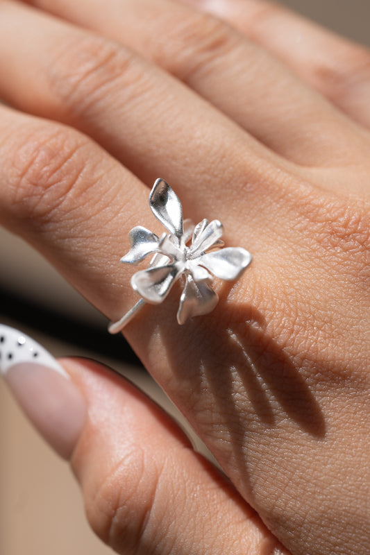 Fleur Fugitive Ring